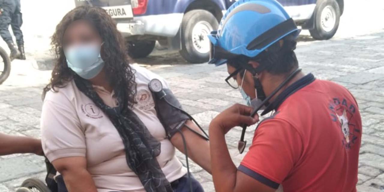 Mujer en silla de ruedas cae y se lesiona | El Imparcial de Oaxaca