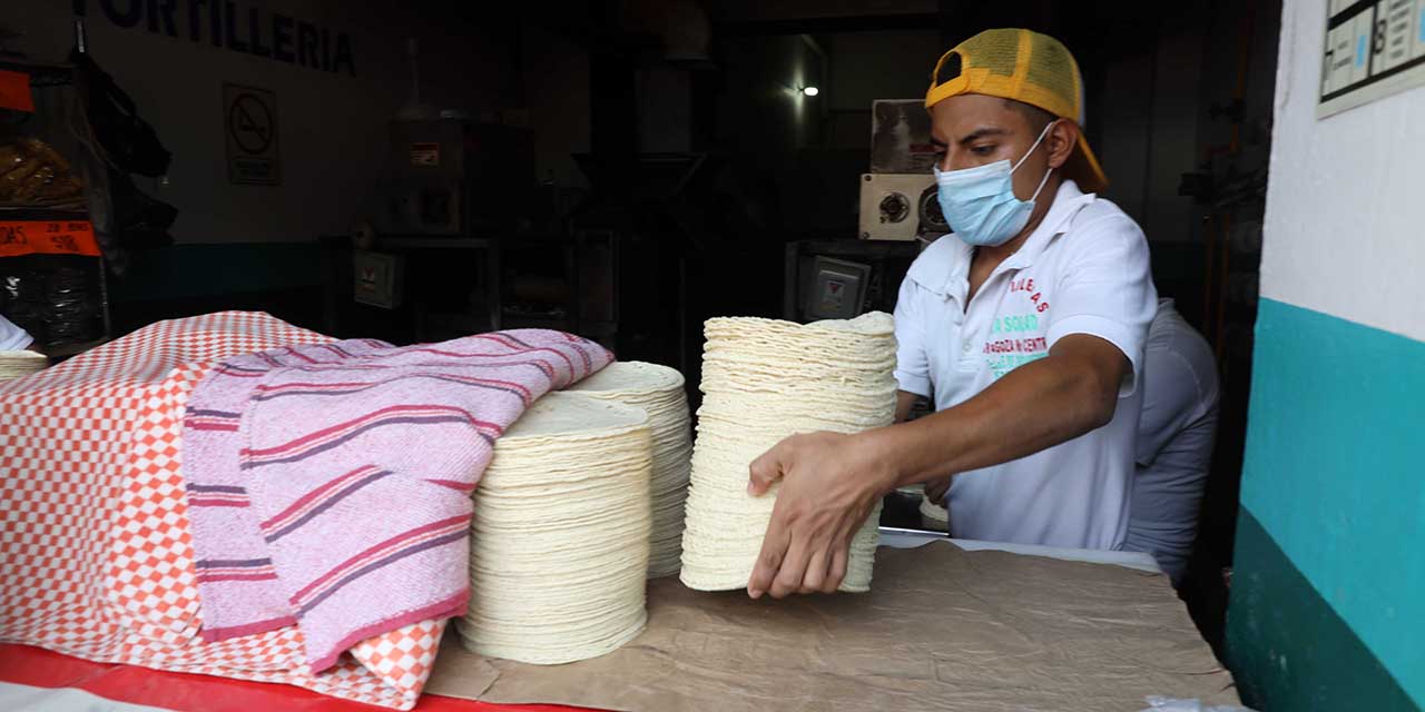 Para comprar tortillas, un día de microsalario | El Imparcial de Oaxaca