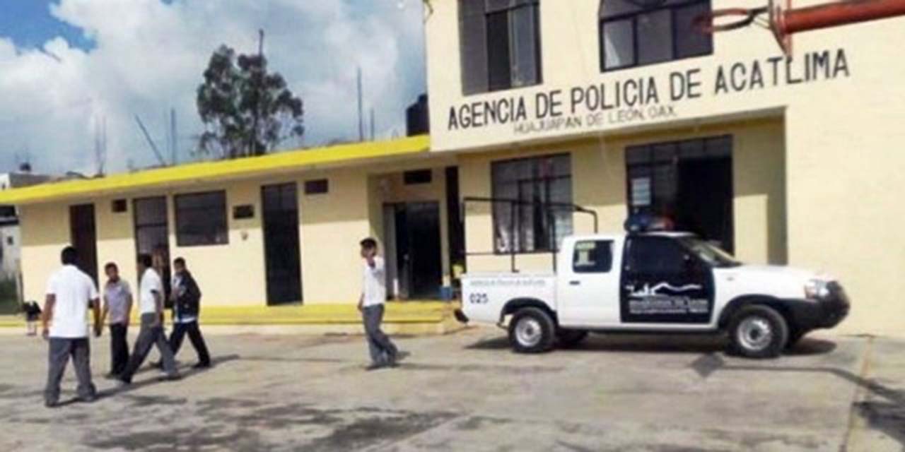 Los detienen por fumar mota frente a iglesia | El Imparcial de Oaxaca