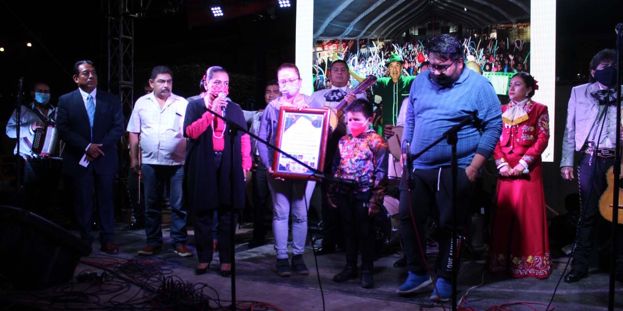 Rinden huajuapenses homenaje al músico Vinicio González | El Imparcial de Oaxaca
