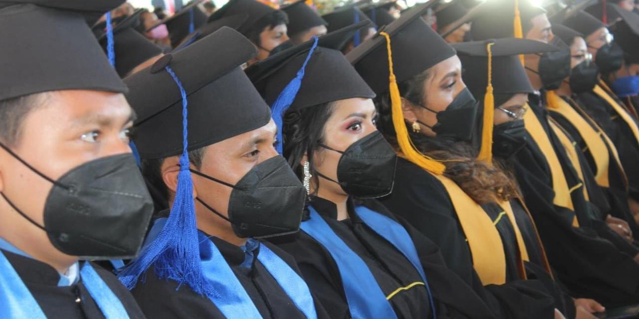 Felicidades a los recién graduados | El Imparcial de Oaxaca