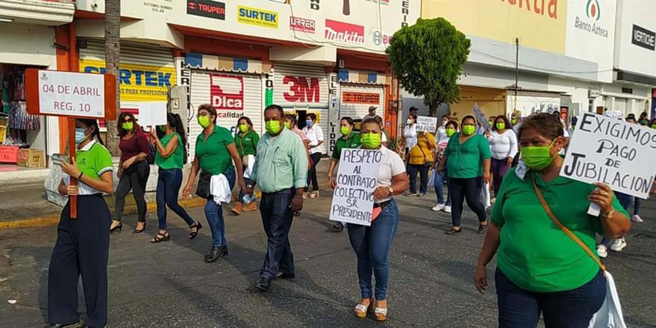 Se atrinchera sindicato 4 de Abril | El Imparcial de Oaxaca