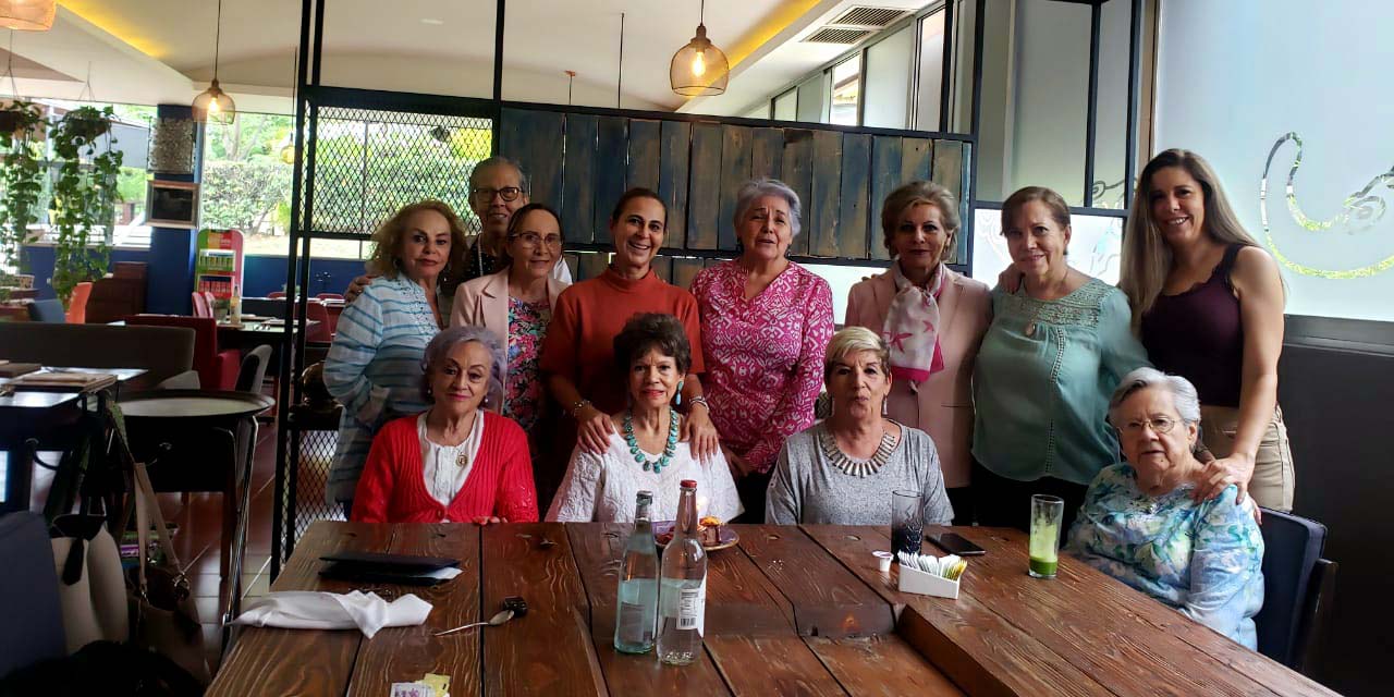 Cuelgas y parabienes para Marien
