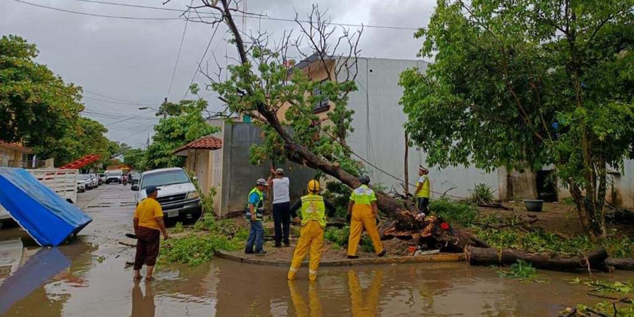 Causa apagones y lluvias, paso del huracán Agatha | El Imparcial de Oaxaca