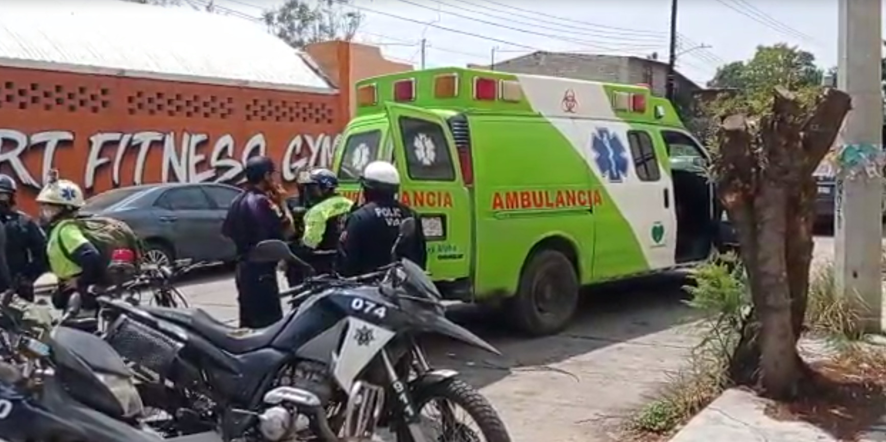 VIDEO: camioneta de paquetería atropella a policía | El Imparcial de Oaxaca