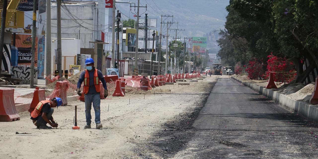 “¡No más excusas!”; “¡terminen las obras!” en Símbolos Patrios | El Imparcial de Oaxaca