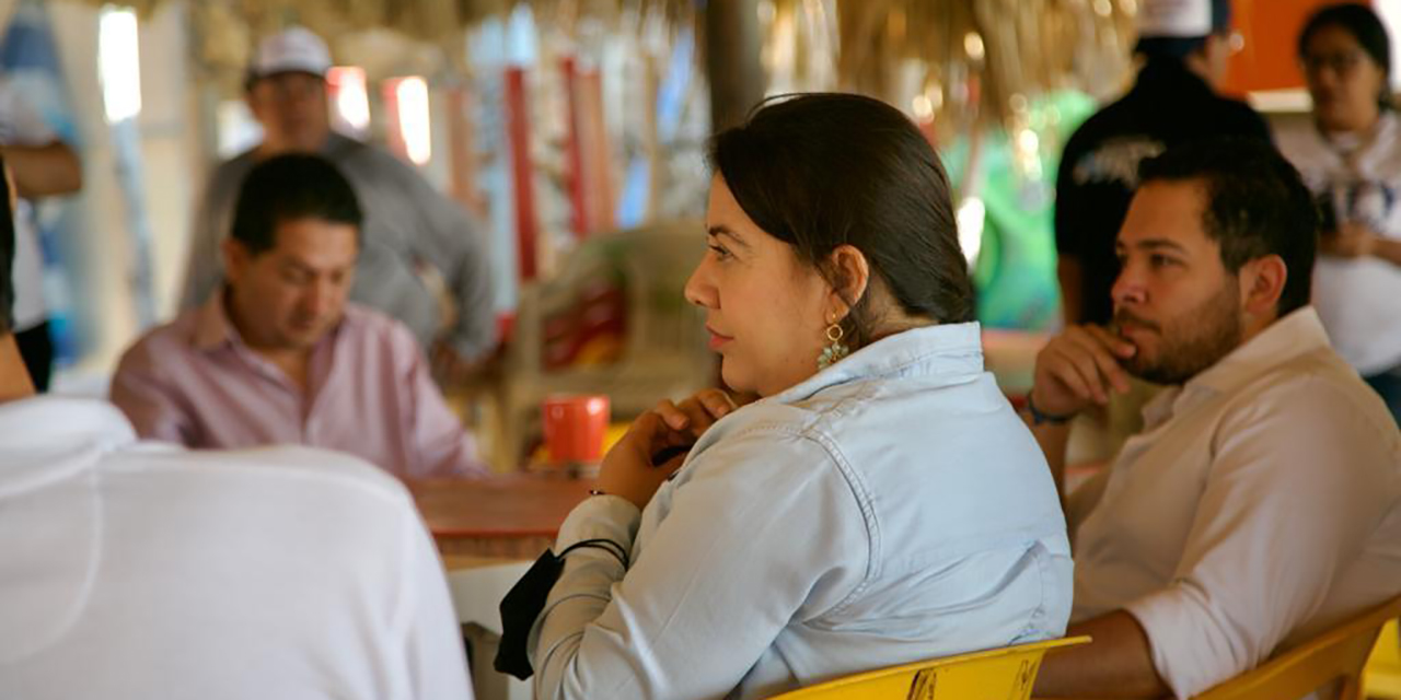 Naty Díaz recibe respaldo de trabajadores de la salud y pescadores costeños | El Imparcial de Oaxaca