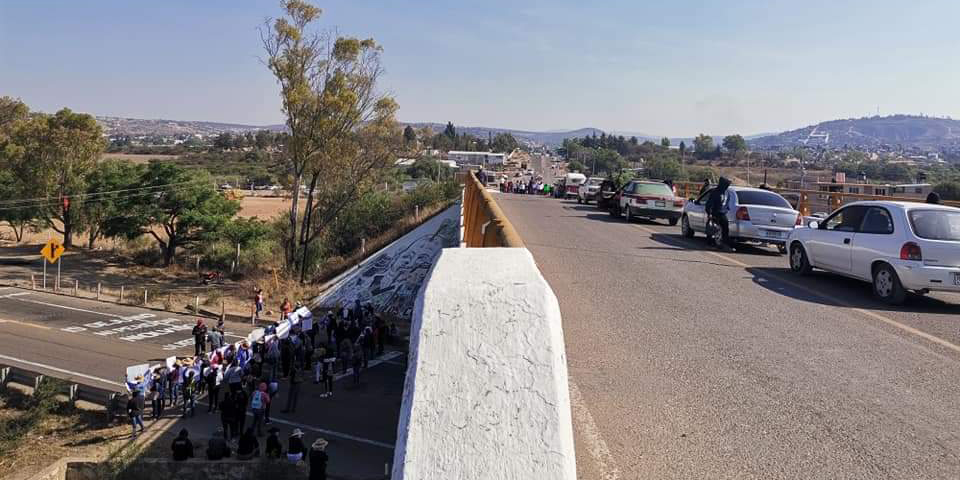 Habitantes de Nochixtlán bloquearon autopista Cuacnopalan-Oaxaca | El Imparcial de Oaxaca