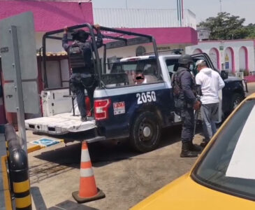 Detenido taxista en Gasolinera de Fonapas