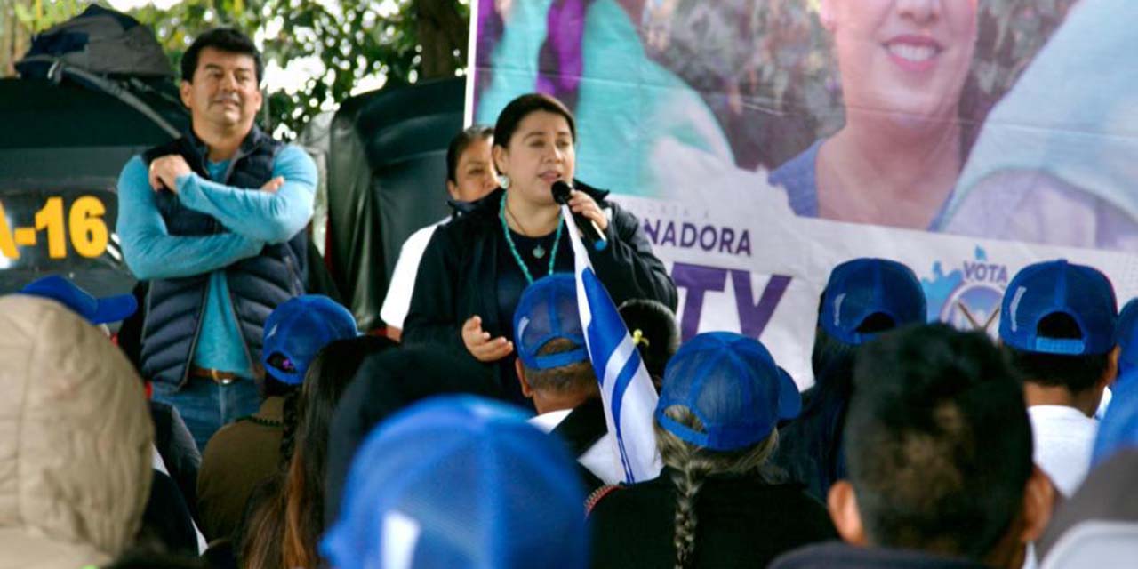 Loxicha se suma a Naty Díaz y pide que el 7 de junio regrese como gobernadora | El Imparcial de Oaxaca