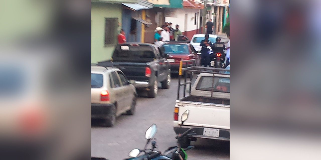 Colisionan dos taxis en Huajuapan | El Imparcial de Oaxaca