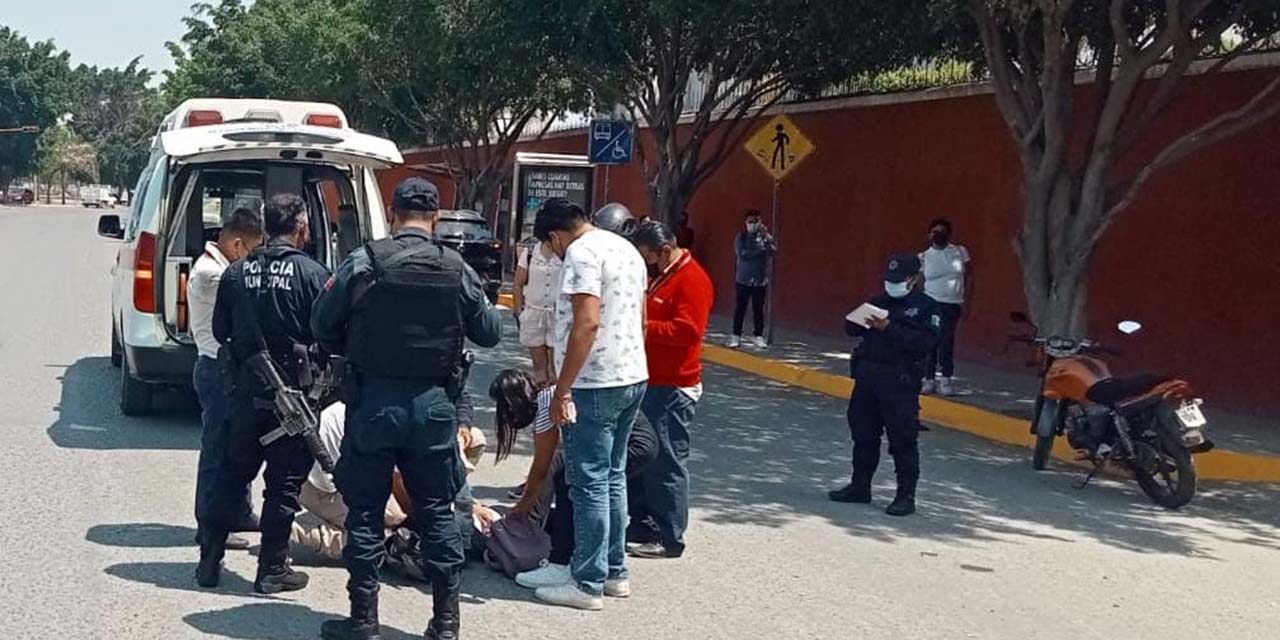 Choque de motociclistas deja tres lesionados | El Imparcial de Oaxaca