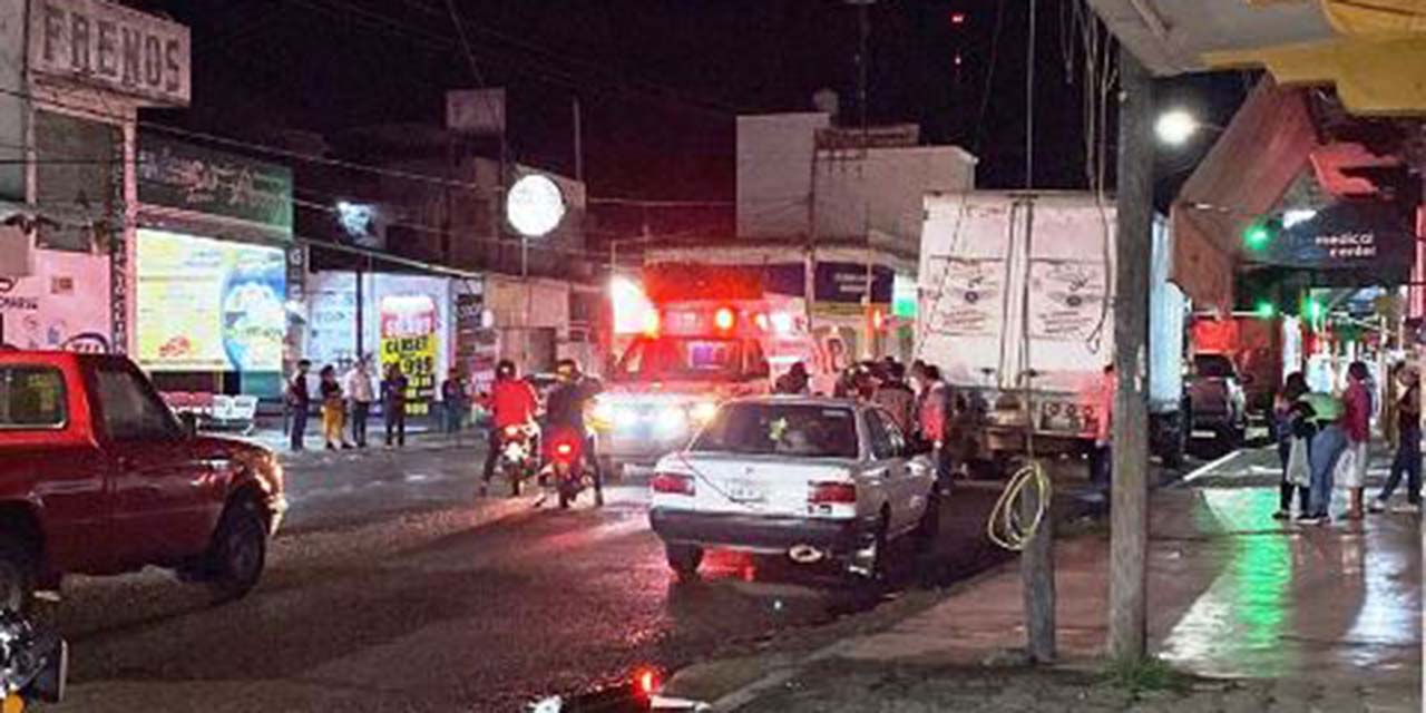 Daños y un herido deja accidente de taxi y particular | El Imparcial de Oaxaca