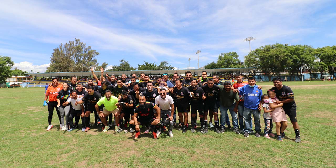 “Soy un amante del futbol”: Carlos Cruz | El Imparcial de Oaxaca