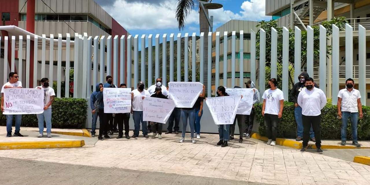 Estudiantes y docentes exigen respeto para el Tec de Teposcolula | El Imparcial de Oaxaca