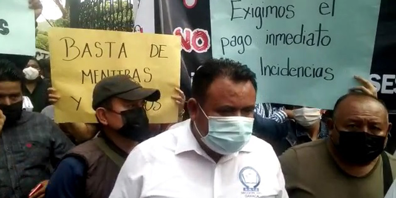 Arremeten profesores con reclamos y agresiones verbales en contra de Secretario General de la Sección 22 | El Imparcial de Oaxaca