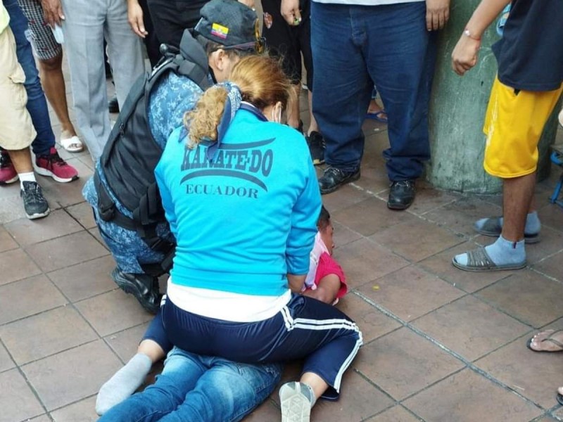 Campeona de MMA somete a hombre que golpeaba a su novia en la calle | El Imparcial de Oaxaca