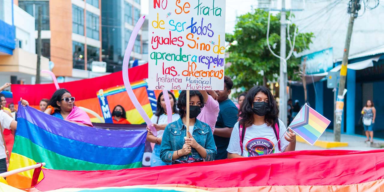 Abarrotan marcha del Orgullo Gay en Pinotepa | El Imparcial de Oaxaca