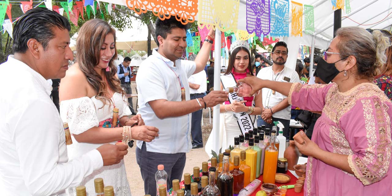Realizan Feria del Mezcal en la Mixteca | El Imparcial de Oaxaca
