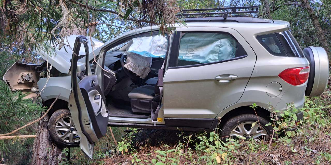 Muere conductor al volcar en su camioneta | El Imparcial de Oaxaca