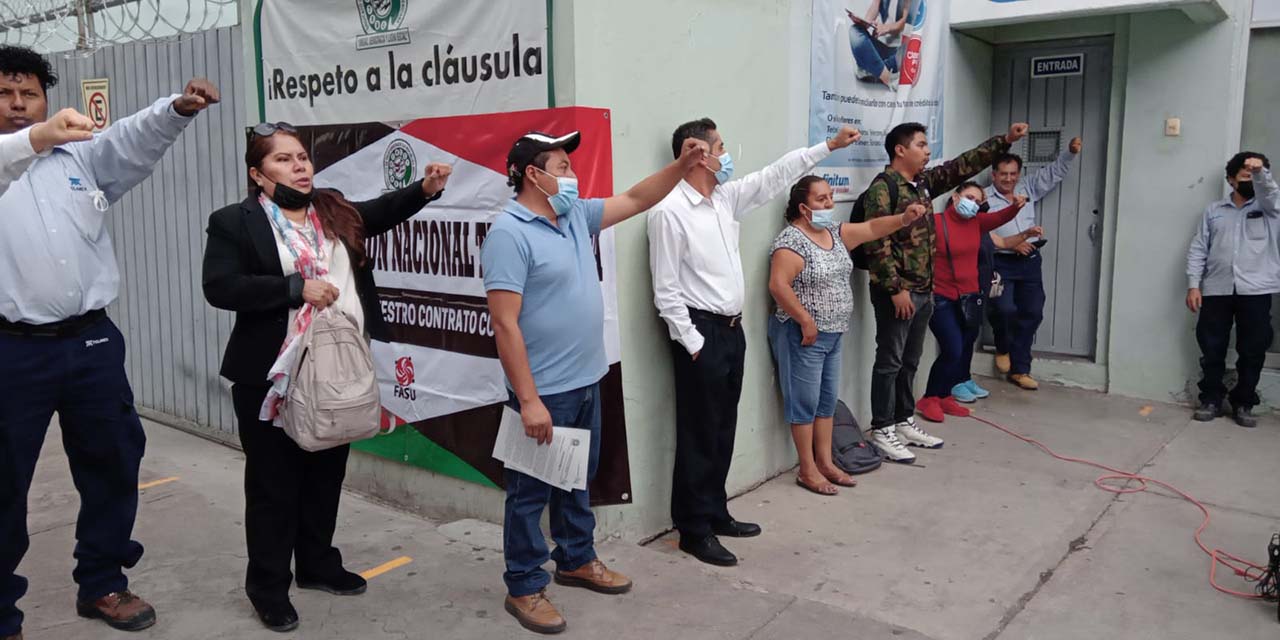 Piden sindicato de telefonistas, respeto a sus derechos laborales | El Imparcial de Oaxaca