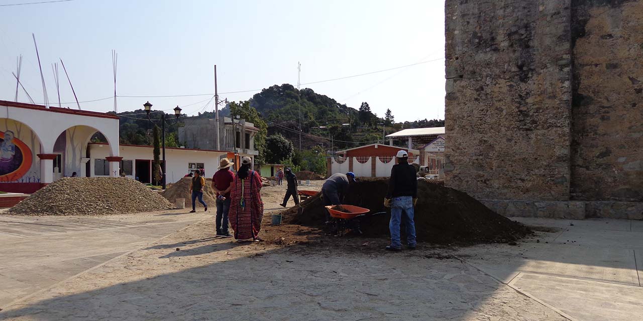 Prevalecen usos y costumbres en Chicahuaxtla | El Imparcial de Oaxaca