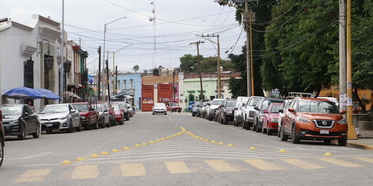 Por Guelaguetza, habilitan calles para estacionamiento temporal | El Imparcial de Oaxaca