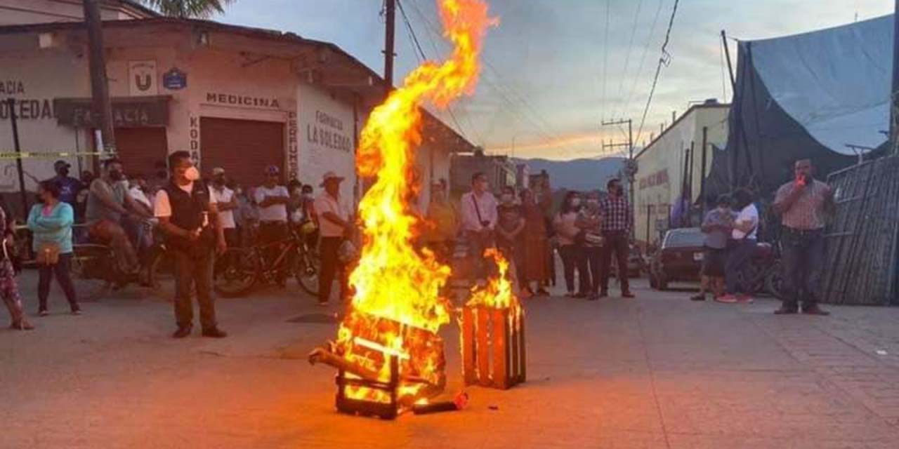 Intenso desalojo de comerciantes divide a Miahuatlán | El Imparcial de Oaxaca