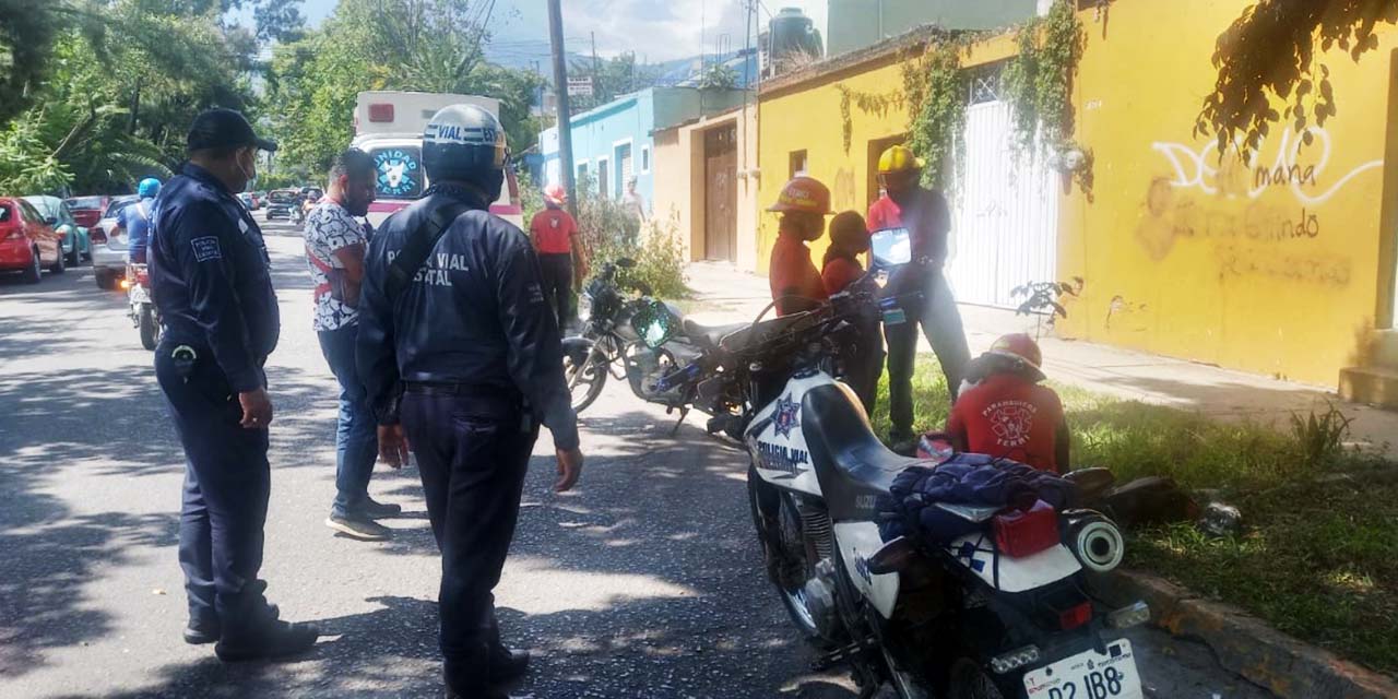 Pierde el control y cae de su moto | El Imparcial de Oaxaca