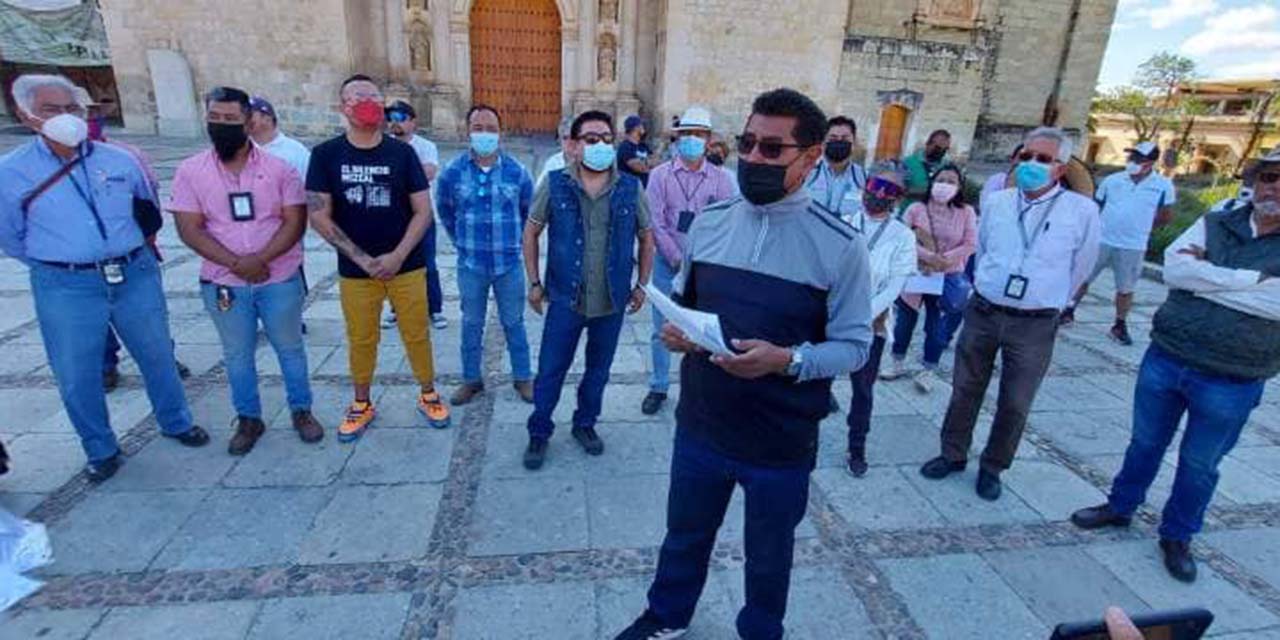 Guías de turistas “piratas” están haciendo su agosto, denuncian | El Imparcial de Oaxaca