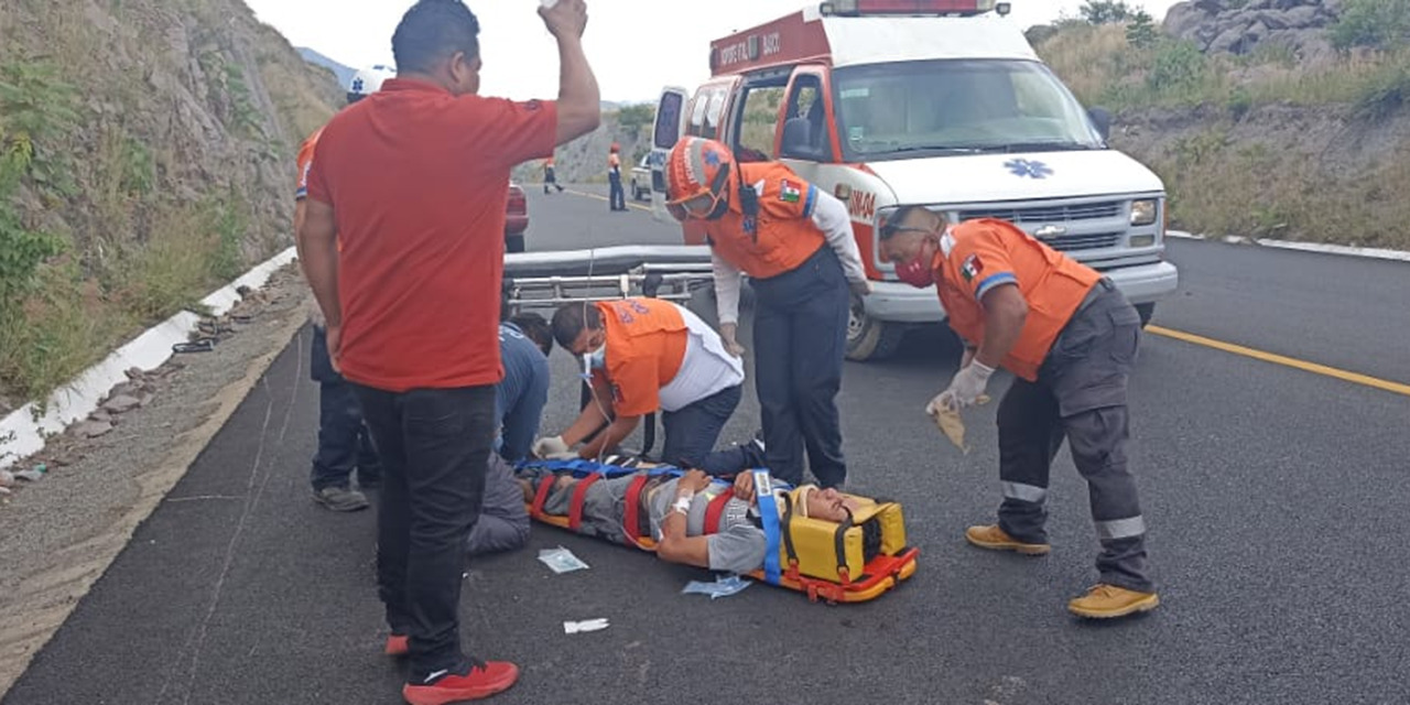 Motociclista sufre fractura expuesta al derrapar en su moto | El Imparcial de Oaxaca