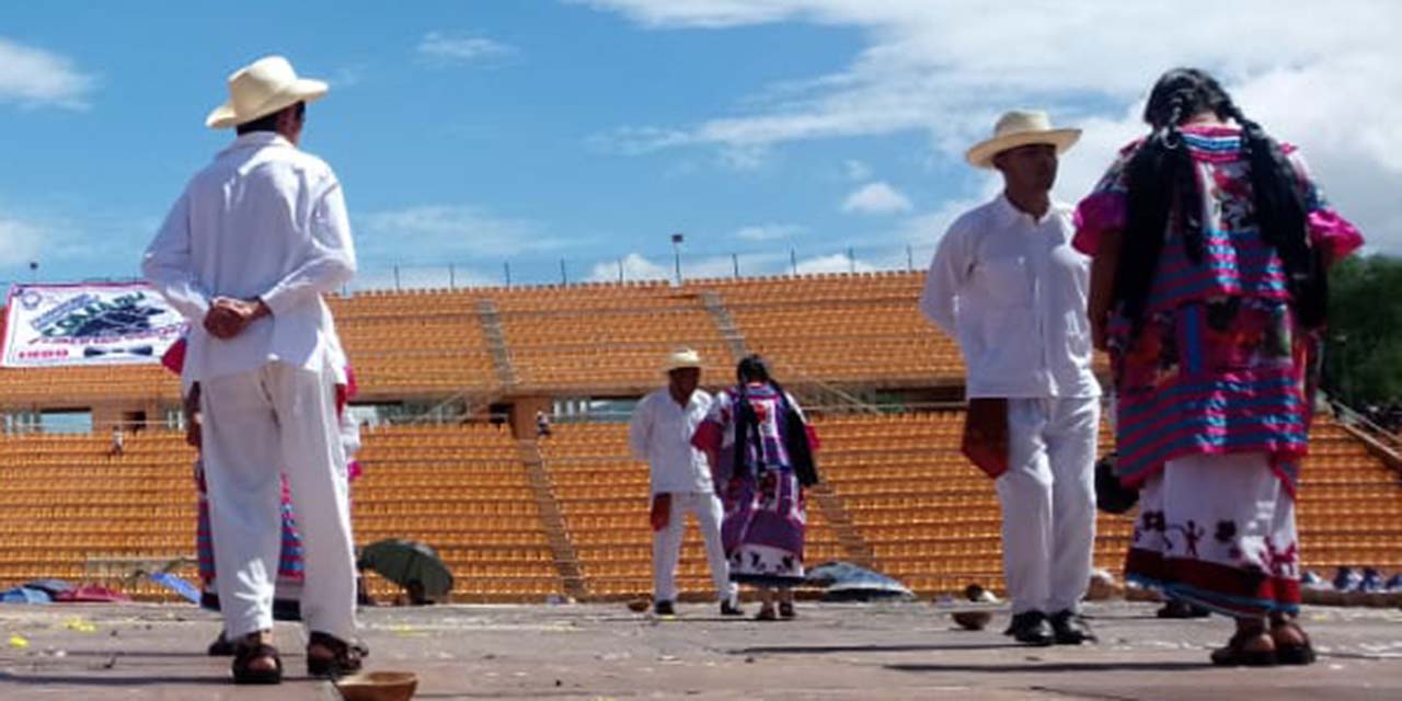 Anuncian Guelaguetza magisterial, en memoria de muertos por Covid | El Imparcial de Oaxaca