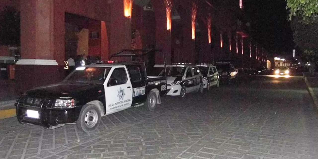 Sujeto ebrio agrede a elemento de la Policía Vial Municipal | El Imparcial de Oaxaca