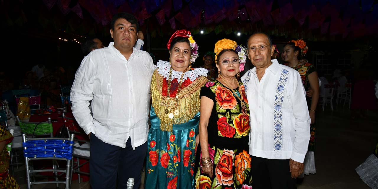Celebran tradicional Vela Shavizende | El Imparcial de Oaxaca