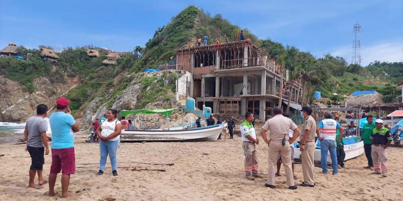 Rescatan a doce turistas tras voltearse lancha | El Imparcial de Oaxaca