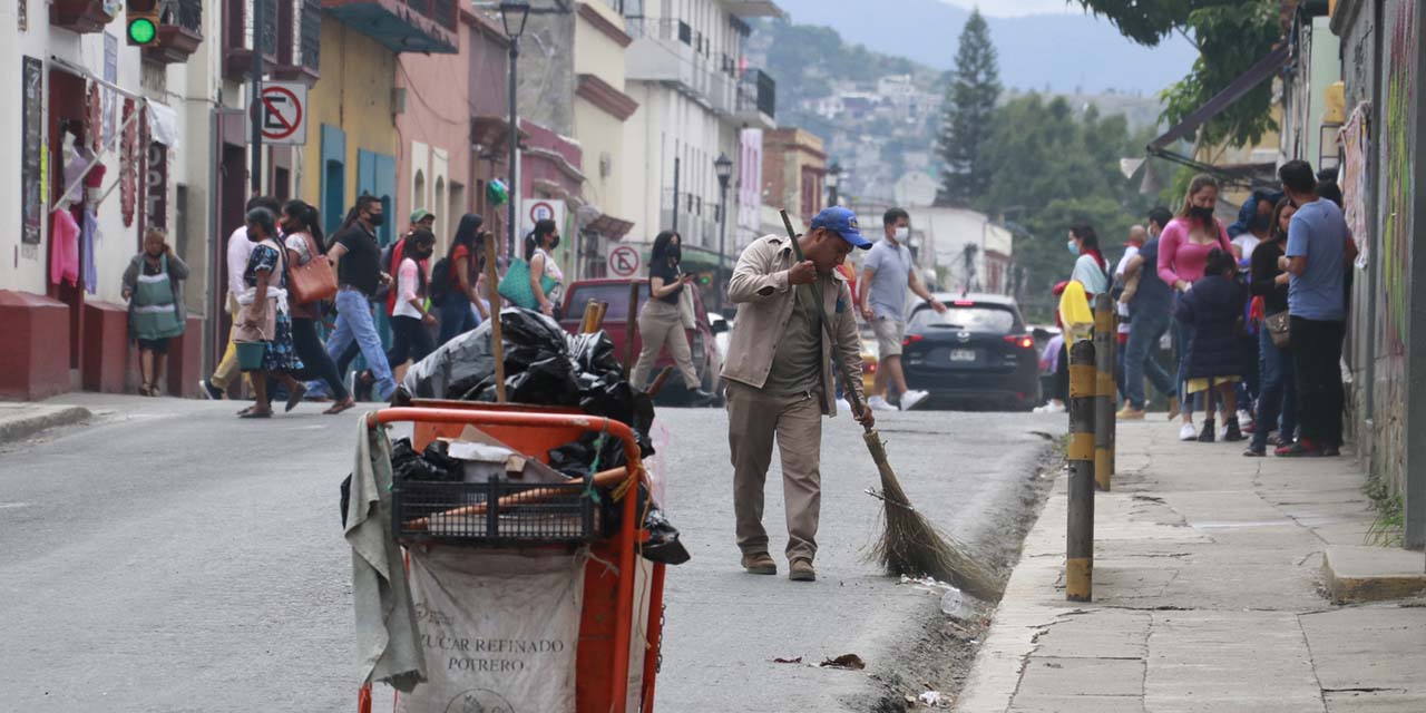 Crisis deja más de mil toneladas de basura | El Imparcial de Oaxaca