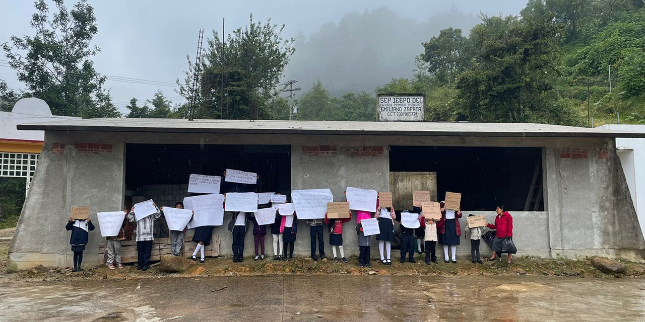 Exigen conclusión de aula en escuela indígena en Santa María Huitepec, Totontepec Villa de Morelos | El Imparcial de Oaxaca
