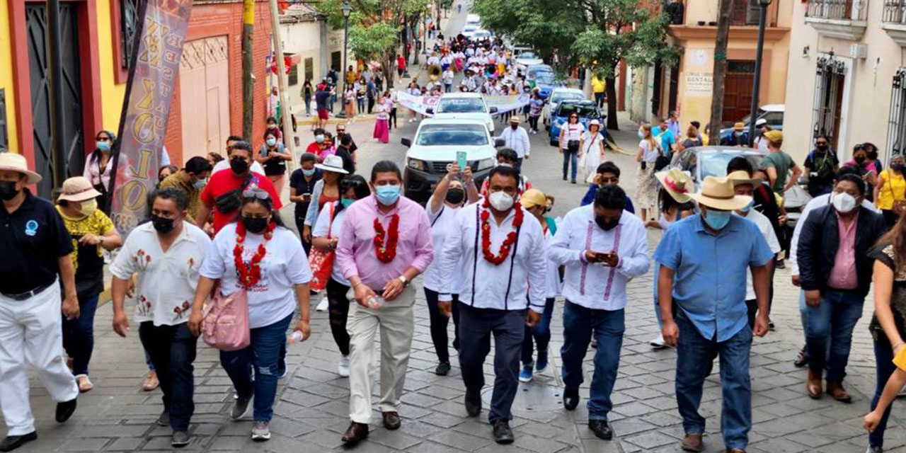 Realizan el convite de la Guelaguetza Popular | El Imparcial de Oaxaca