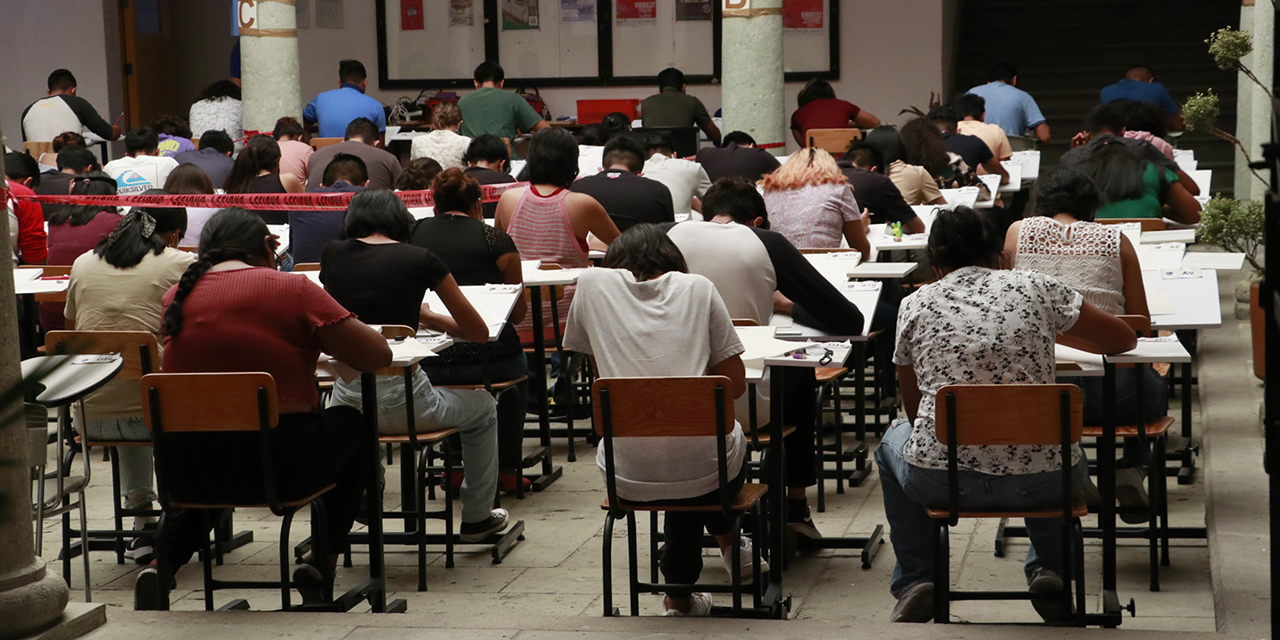 Concluye UABJO examen de ingreso; 7 mil quedarán fuera | El Imparcial de Oaxaca