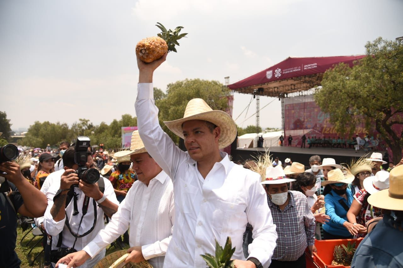 Oaxaca, con su Guelaguetza, conquista corazones de los capitalinos | El Imparcial de Oaxaca