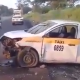 (Video) Horrenda muerte; taxista muere decapitado al volcar su unidad