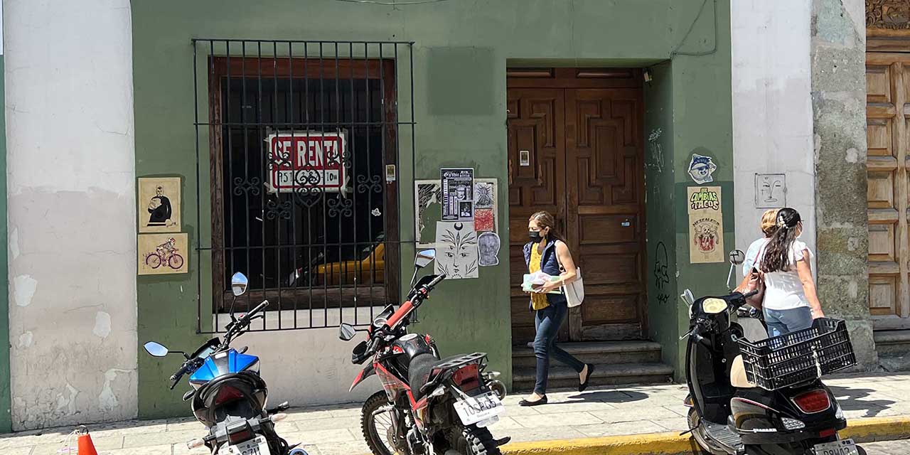Asfixian a los comercios altas rentas y ambulantaje | El Imparcial de Oaxaca