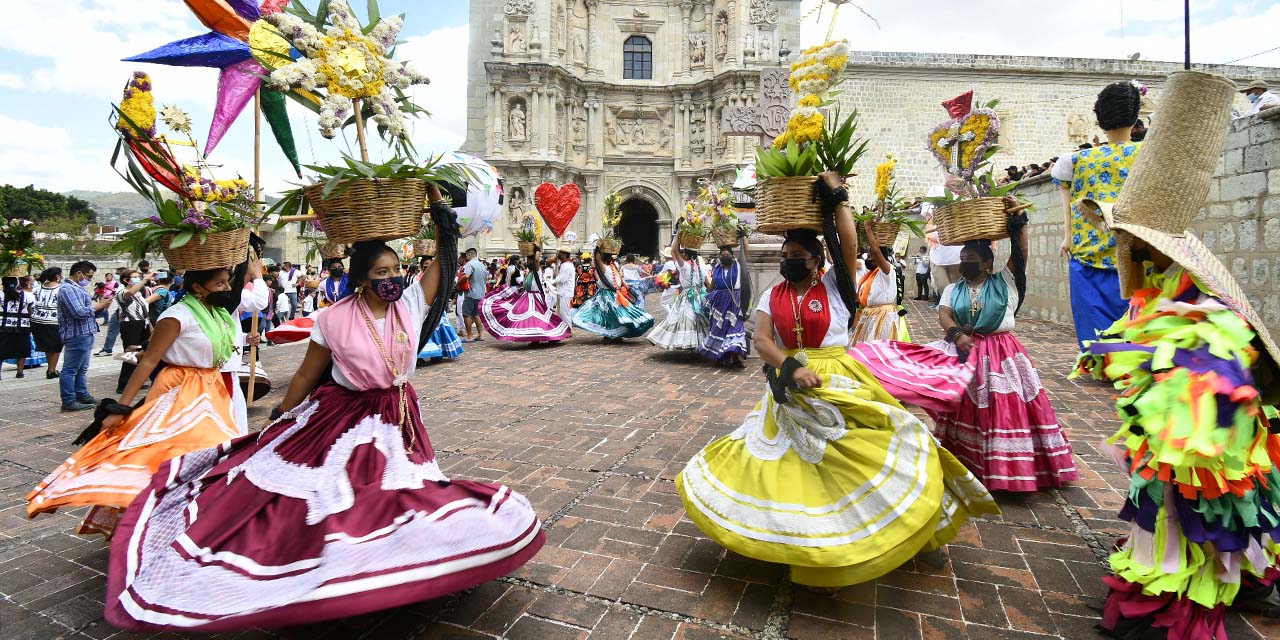 Con calenda, celebran locatarios el Día del Comerciante | El Imparcial de Oaxaca