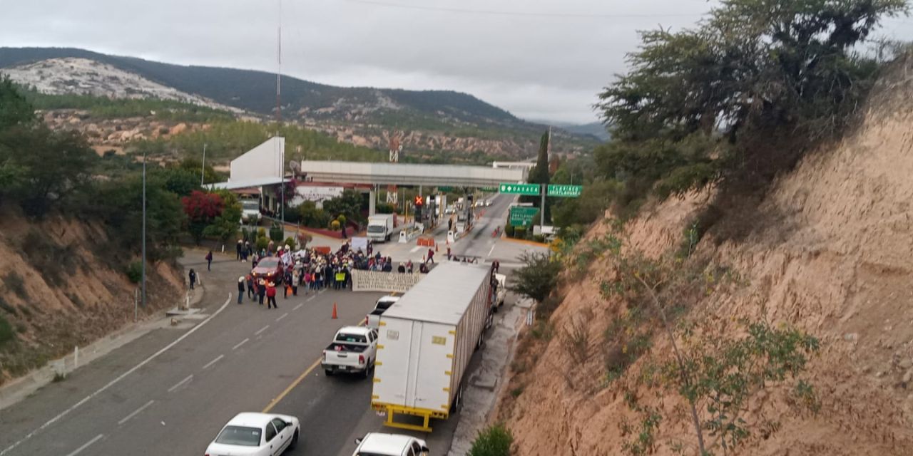 Pretextan avionetas espanta lluvias y bloquean autopista | El Imparcial de Oaxaca