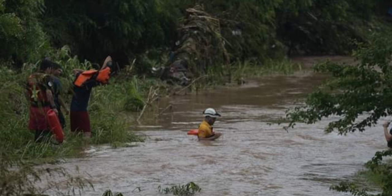 Mueren madre e hija tras ser arrastradas por arroyo de Tejalápam | El Imparcial de Oaxaca