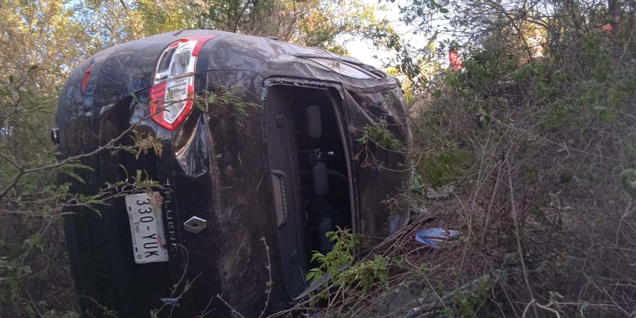 Encuentran automóvil en el fondo de un barranco | El Imparcial de Oaxaca