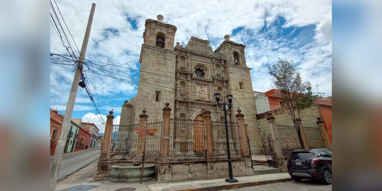 Templo de San Felipe Neri, con atrio en deterioro constante | El Imparcial de Oaxaca
