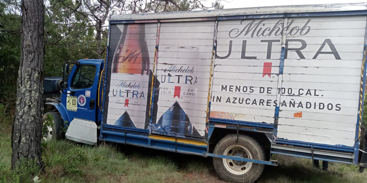 Abandonan camión tras  robarle la caja fuerte | El Imparcial de Oaxaca