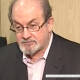 (VIDEO) Atacan al escritor Salman Rushdie durante conferencia en NY