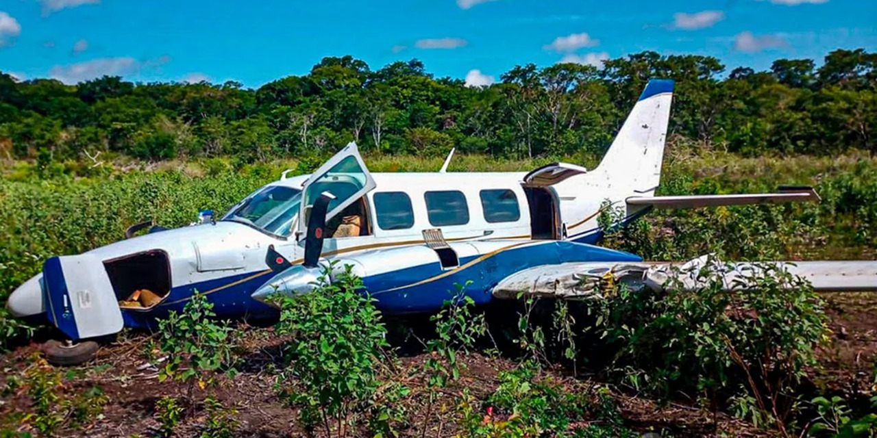 Ejército y Fuerza Aérea aseguraron aeronave con 460 kilos de cocaína | El Imparcial de Oaxaca